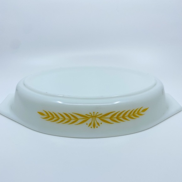 Vintage 1960 Pyrex Royal Wheat Divided Dish 1.5 Quarts 063 - Picture 4 of 9